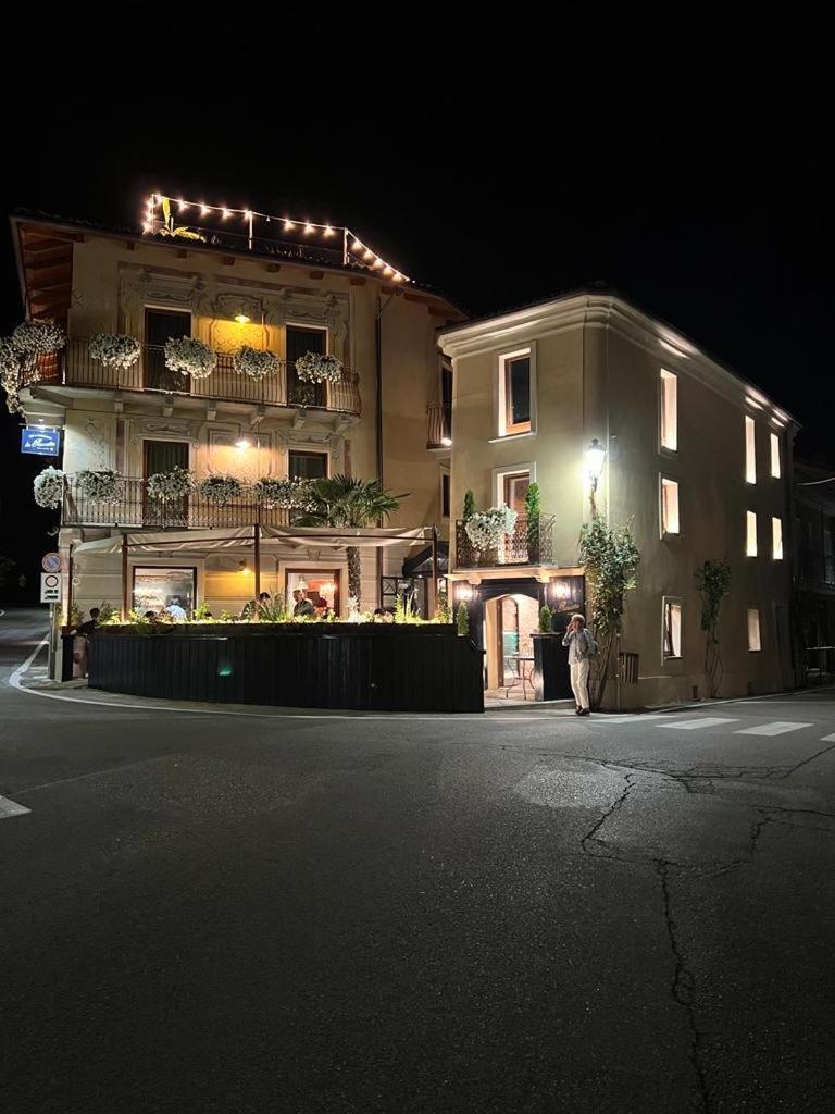 La Piazzetta Degli Artisti - Boutique B&B Bossolasco Exterior foto